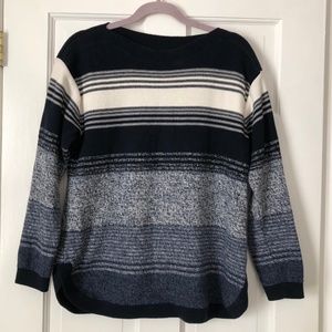 Tommy Hilfiger Sweater ~ Large~  Blue and White